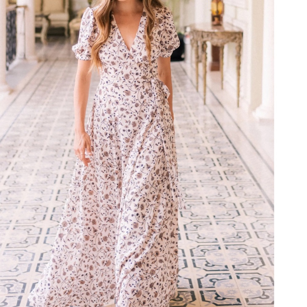 ISO Gal Meet Glam Millie - size 4/6 (do not buy)